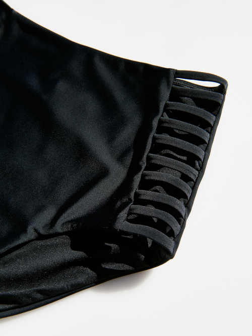 Czarne majtki kąpielowe z wysoką talią